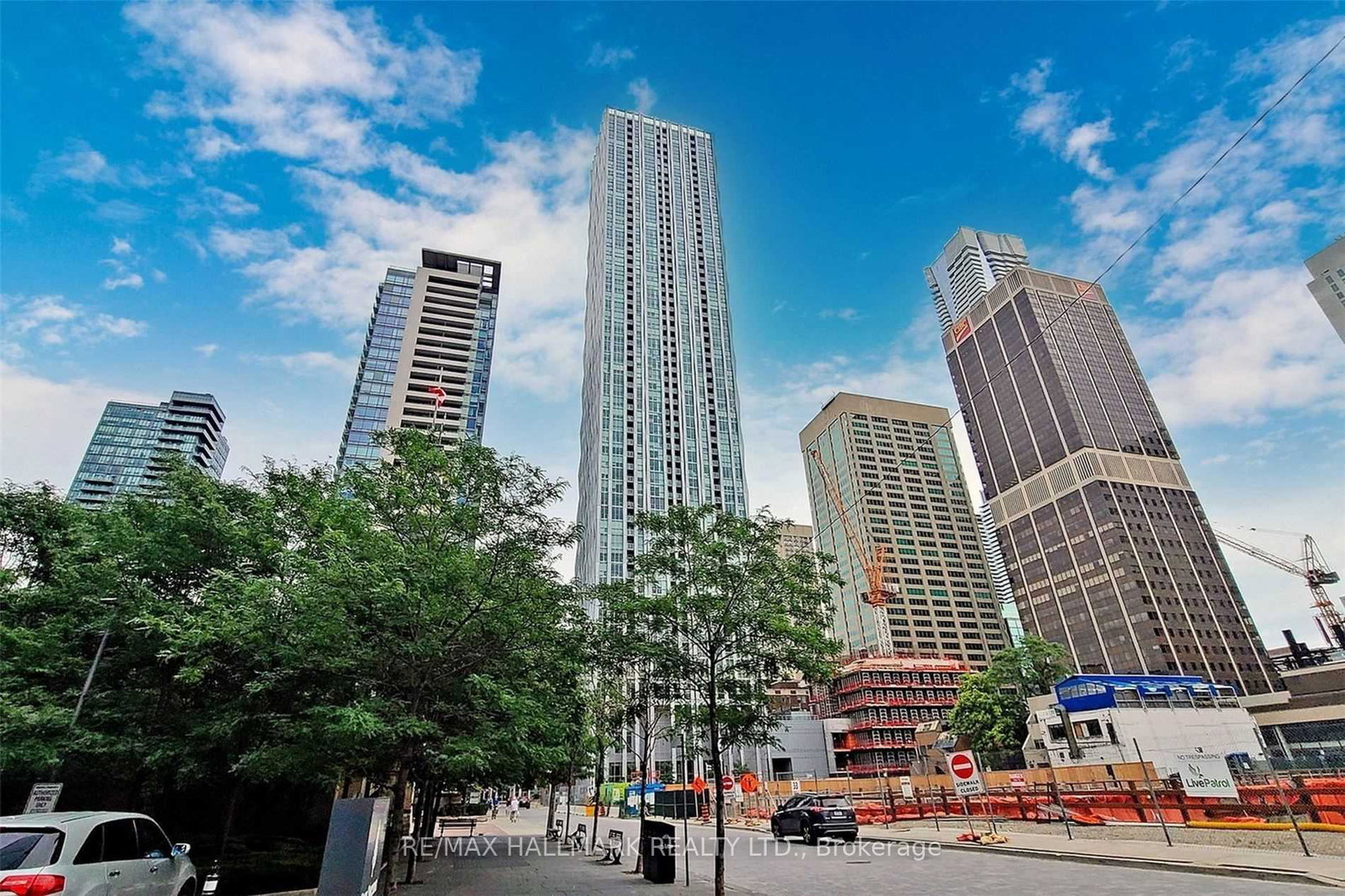 1-yorkville-avenue-toronto-ontario-c13477458