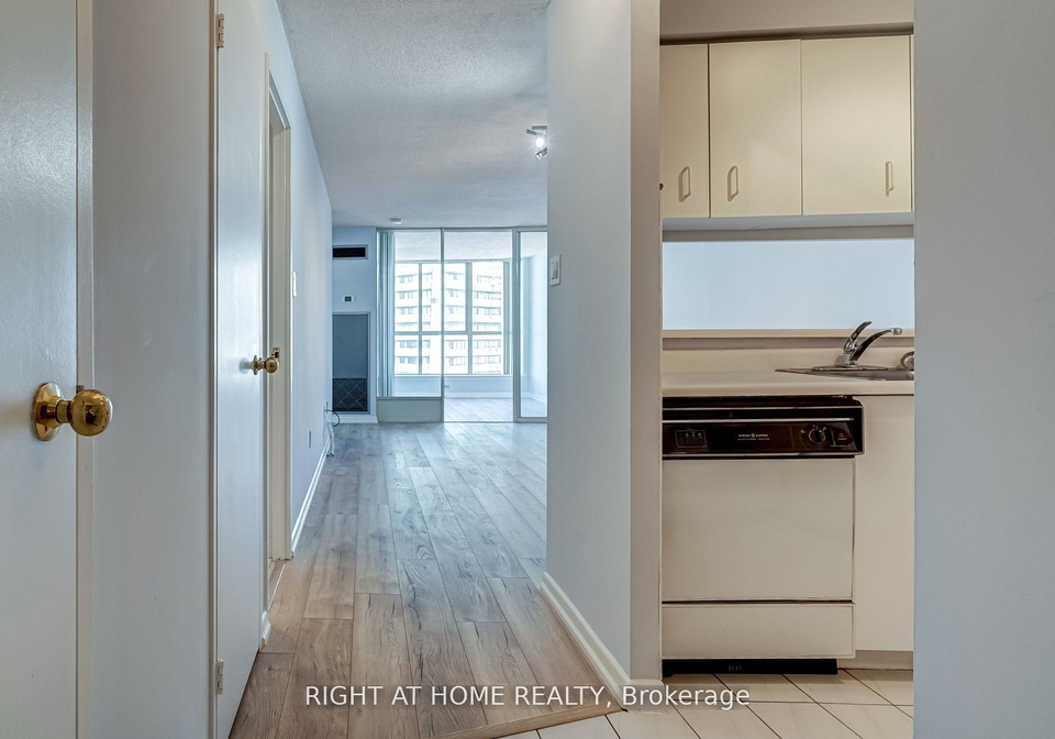 44-st-joseph-street-toronto-ontario-c13477460
