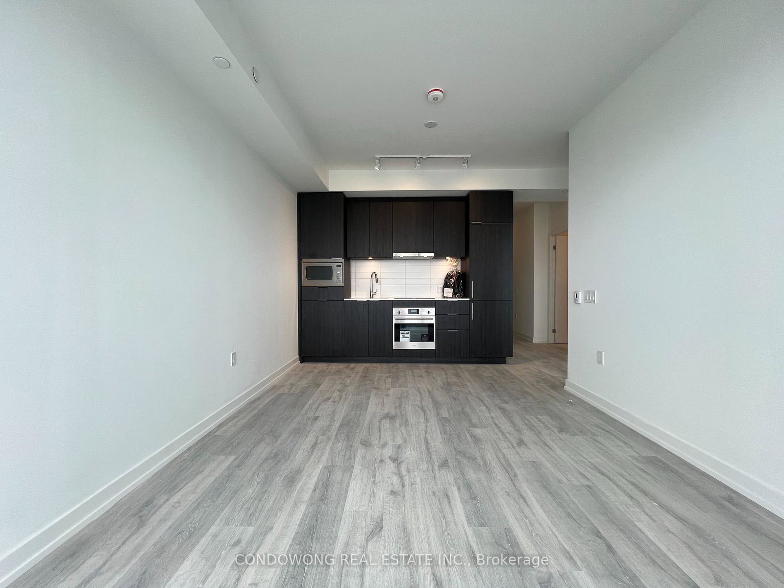 8-olympic-garden-drive-north-york-ontario-c13477628