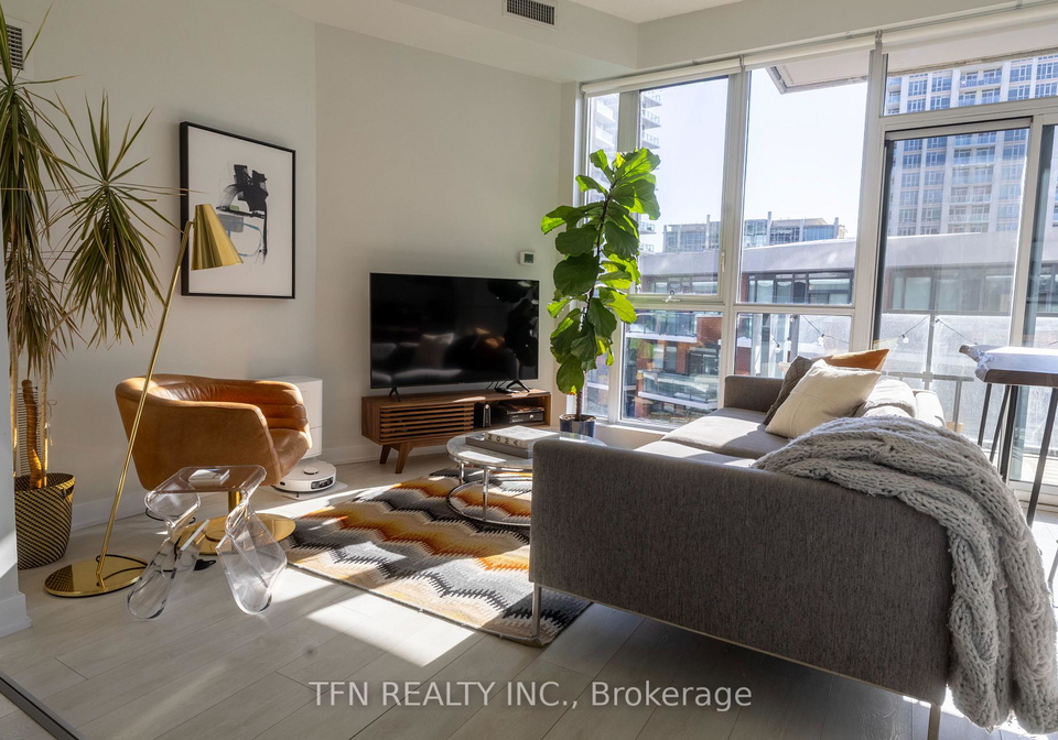 50-bruyeres-mews-toronto-ontario-c13477804