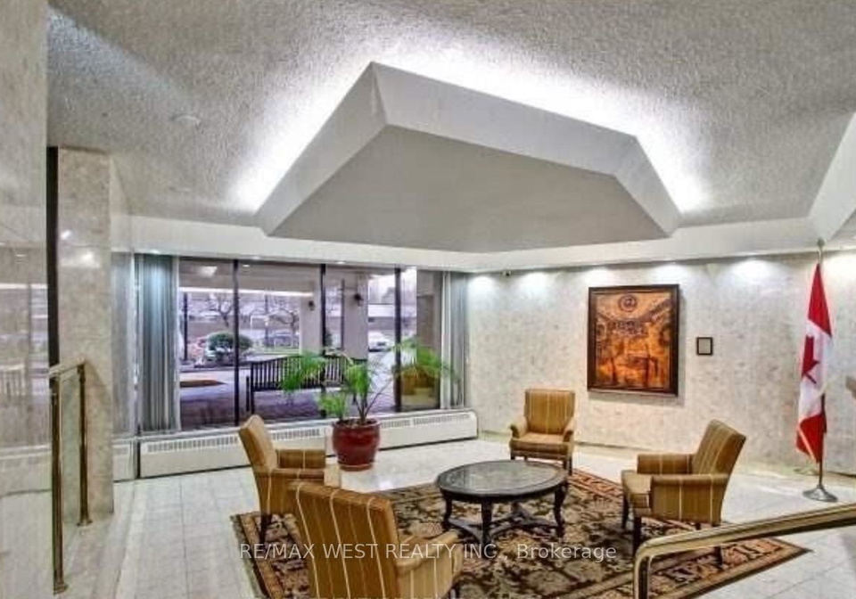 60-pavane-linkway-east-york-ontario-c13477924