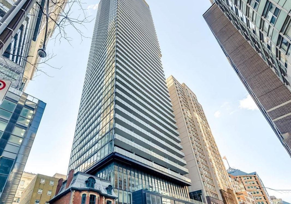 15-grenville-street-toronto-ontario-c13478000