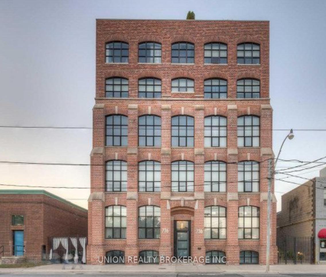 736-dundas-street-e-toronto-ontario-c13478052