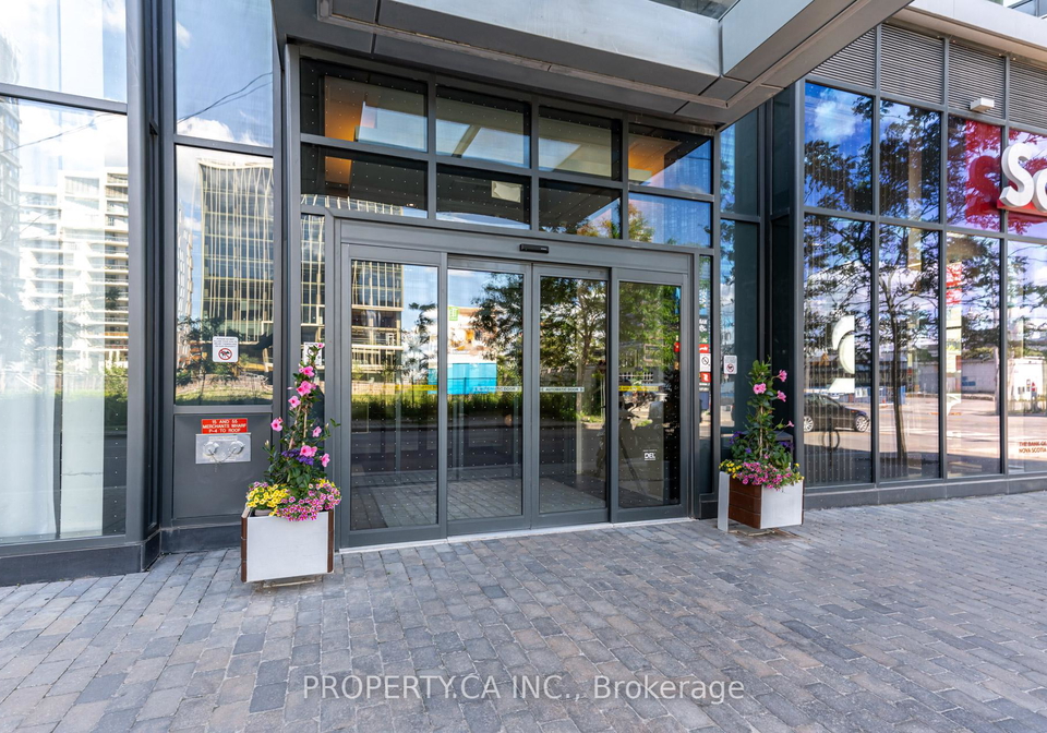 15-merchants-wharf-toronto-ontario-c13478226