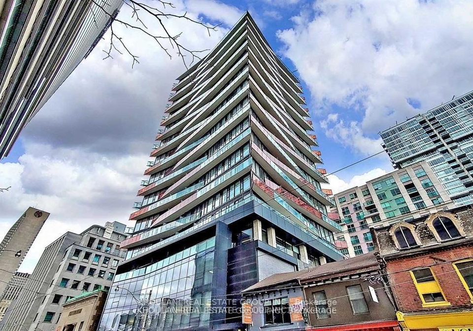 215-queen-street-w-toronto-ontario-c13478244