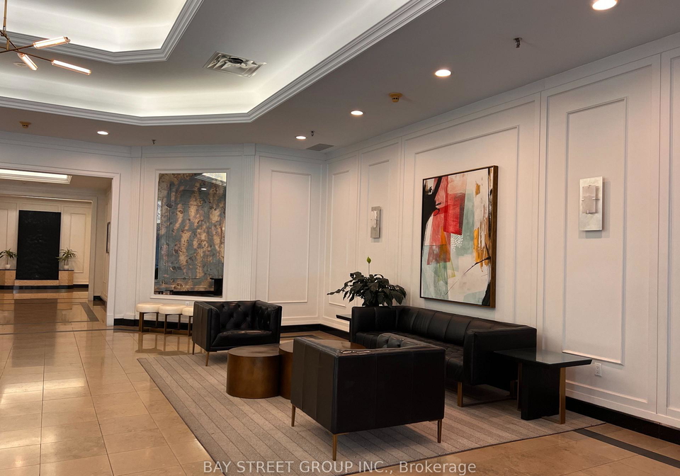 8-hillcrest-avenue-north-york-ontario-c13478290