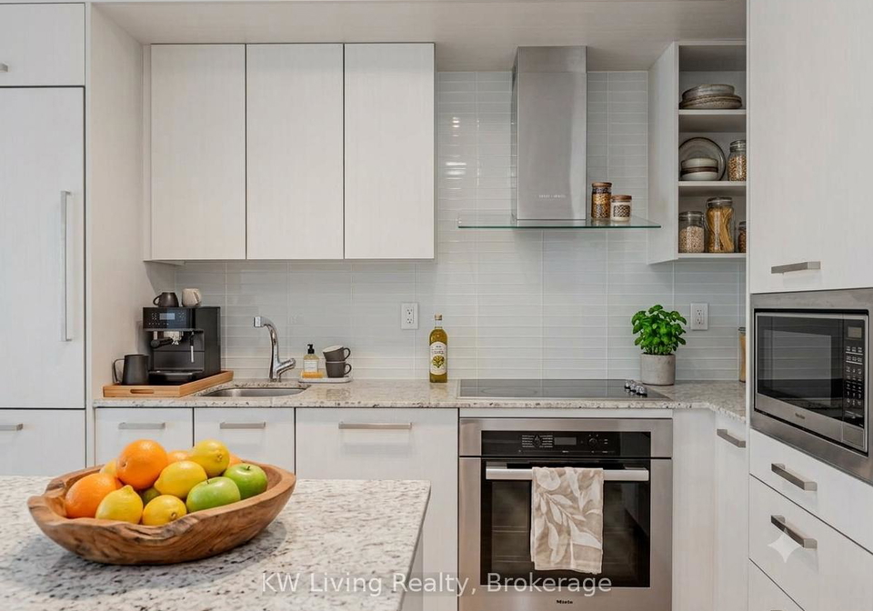 3018-yonge-street-toronto-ontario-c13478554