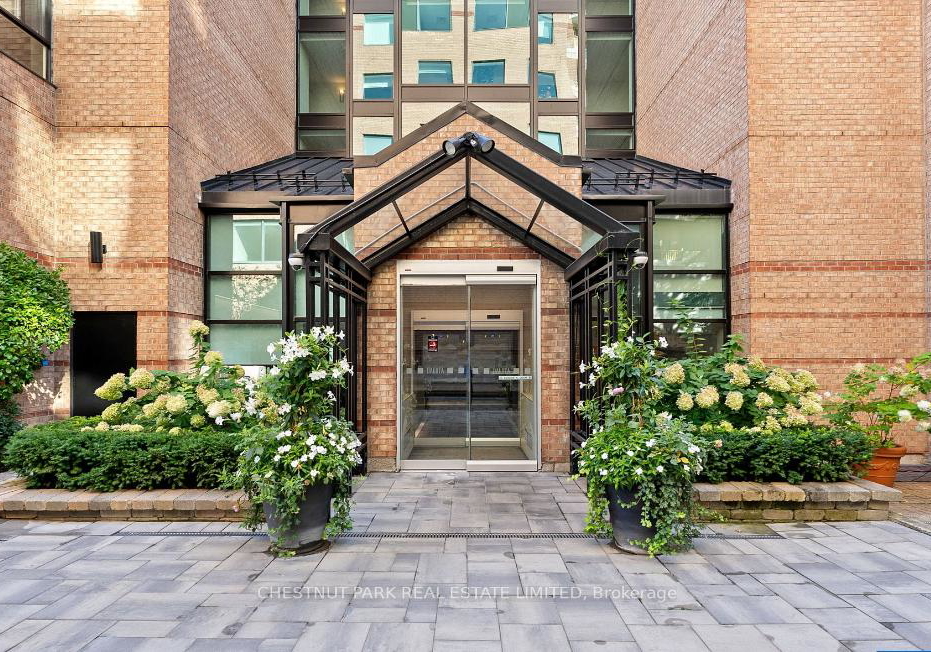 225-davenport-road-toronto-ontario-c13478688