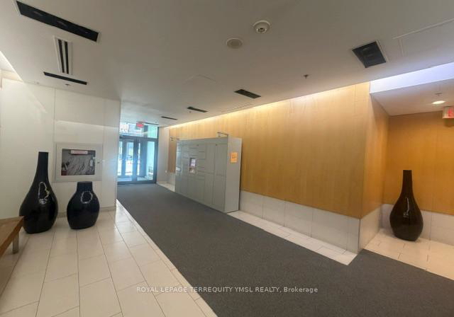127-queen-street-e-toronto-ontario-c13478732