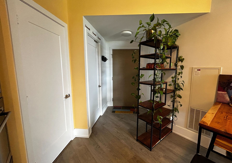 1-edgewater-drive-s-toronto-ontario-c13478854