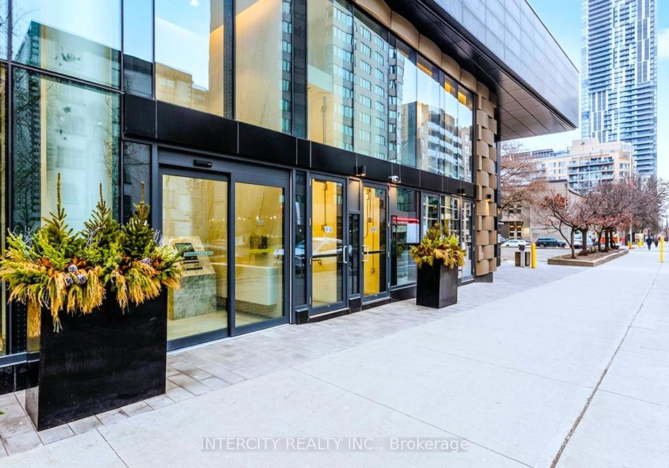 319-jarvis-street-toronto-ontario-c13479150