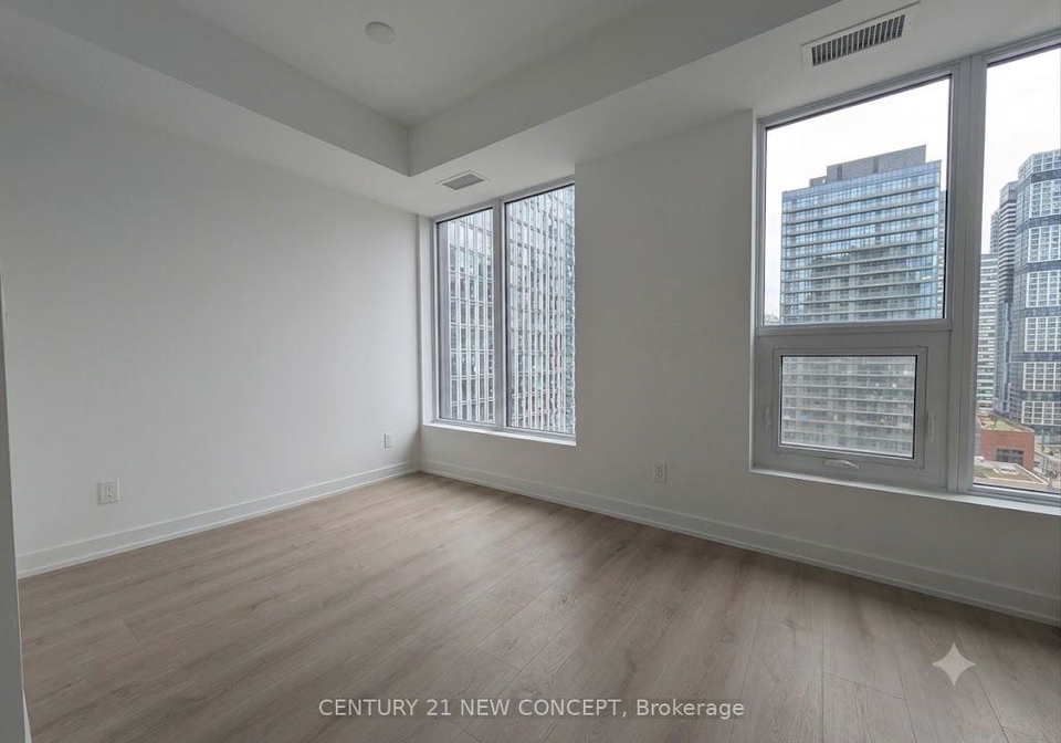100-queen-street-e-toronto-ontario-c13479386