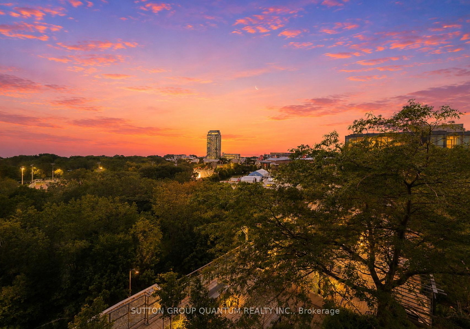 219-fort-york-boulevard-toronto-ontario-c13479406