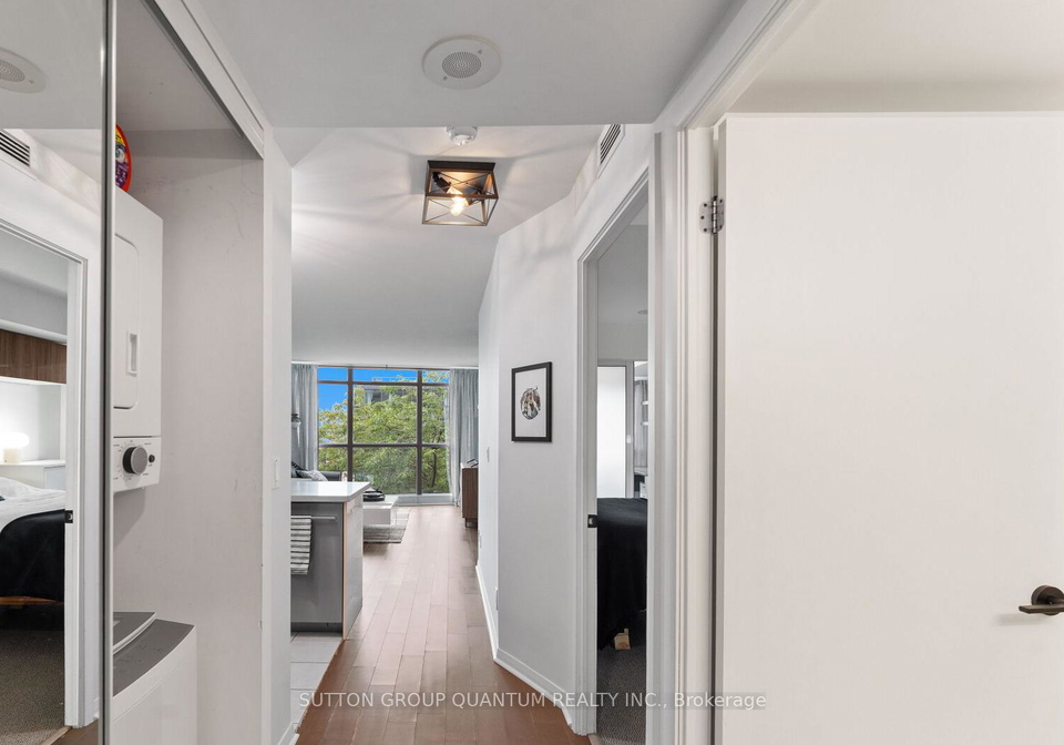 219-fort-york-boulevard-toronto-ontario-c13479406