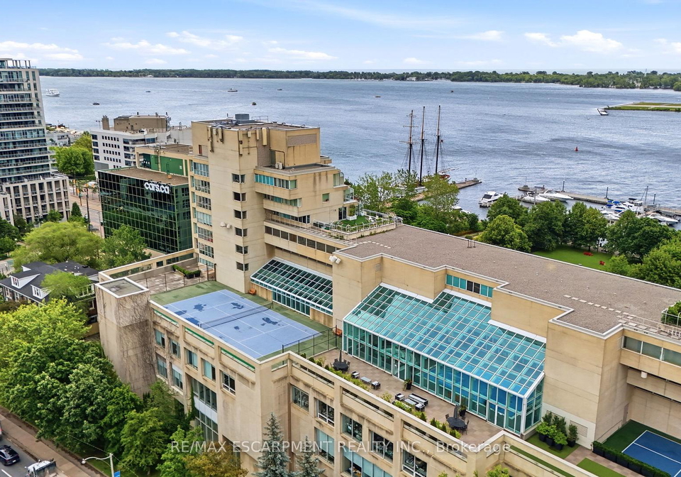 460-queens-quay-way-w-toronto-ontario-c13479452