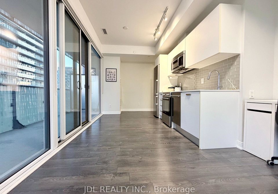 42-charles-street-e-toronto-ontario-c13479528