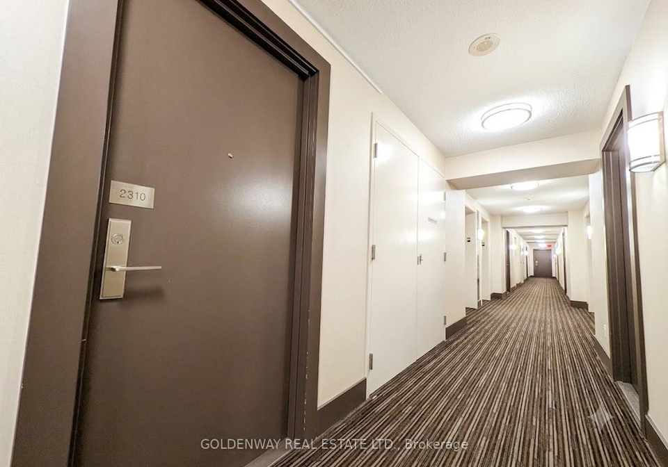 2015-sheppard-avenue-e-north-york-ontario-c13479564