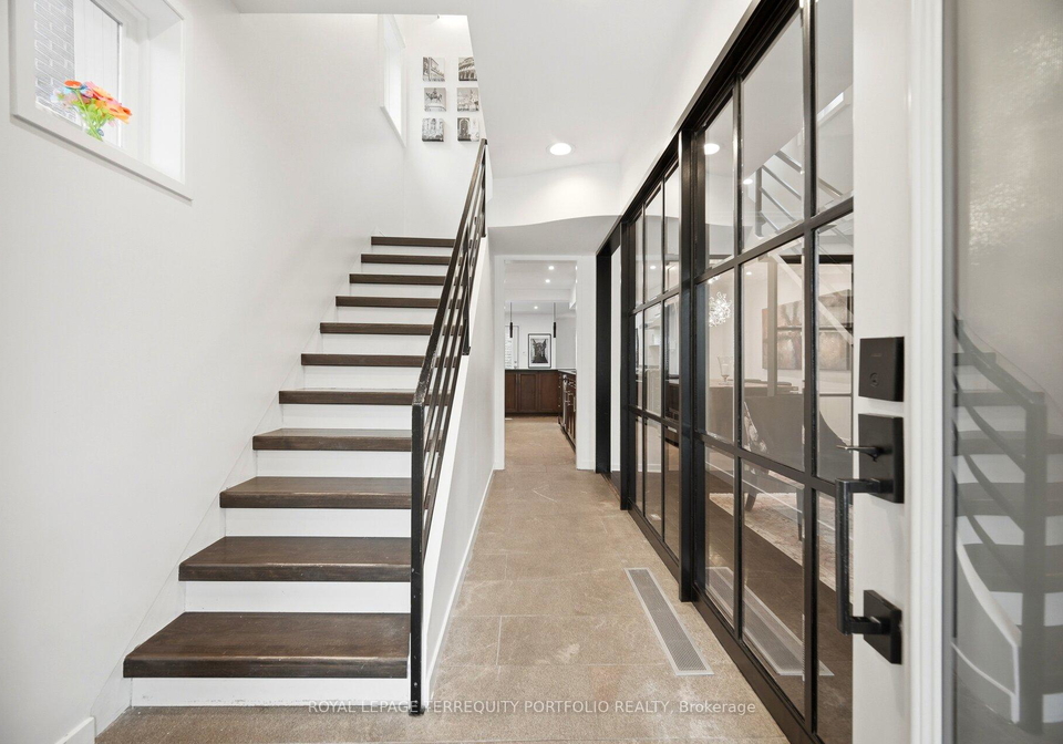 34-donegall-drive-east-york-ontario-c13479594