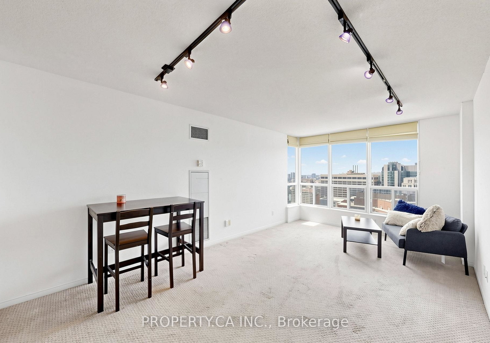 750-bay-street-toronto-ontario-c13479890