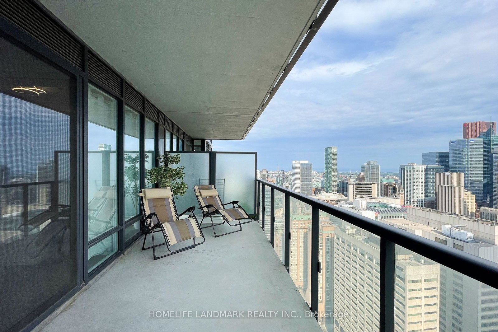 488-university-avenue-toronto-ontario-c13480066