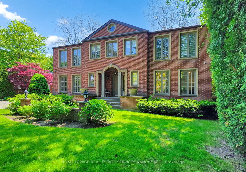 21-forest-heights-boulevard-north-york-ontario-c13480112