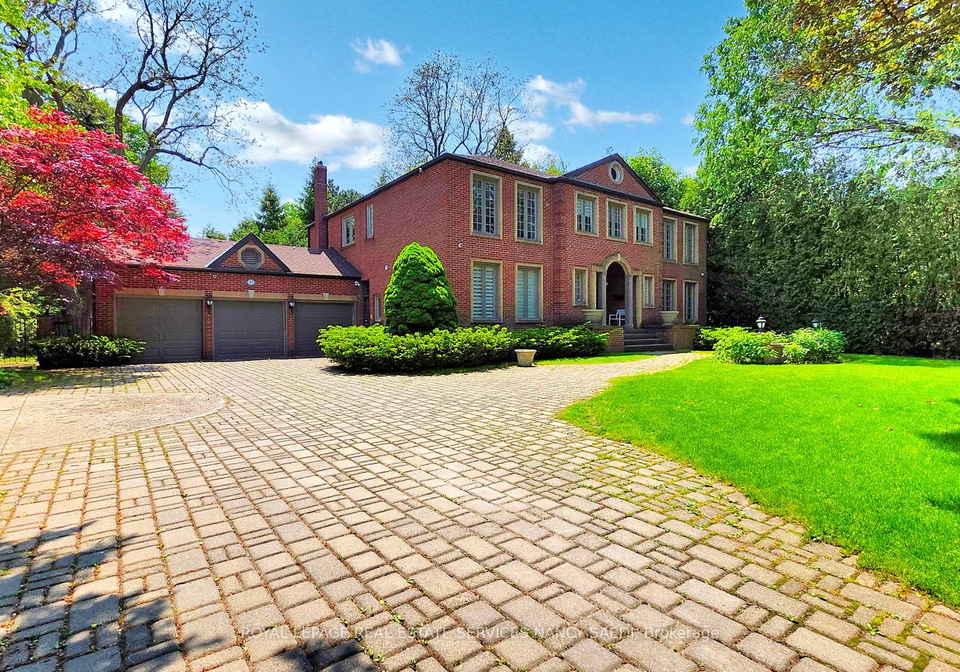 21-forest-heights-boulevard-north-york-ontario-c13480112