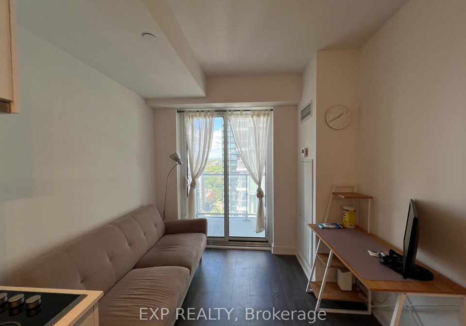 195-redpath-avenue-toronto-ontario-c13480414