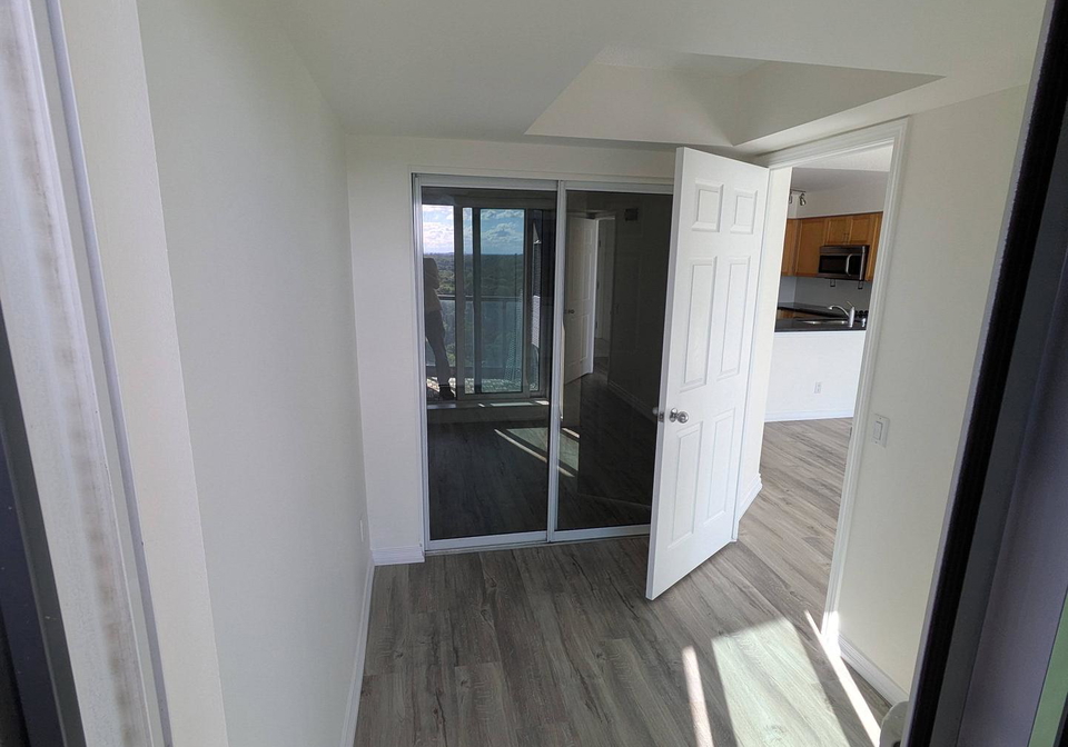 30-harrison-garden-boulevard-north-york-ontario-c13480466