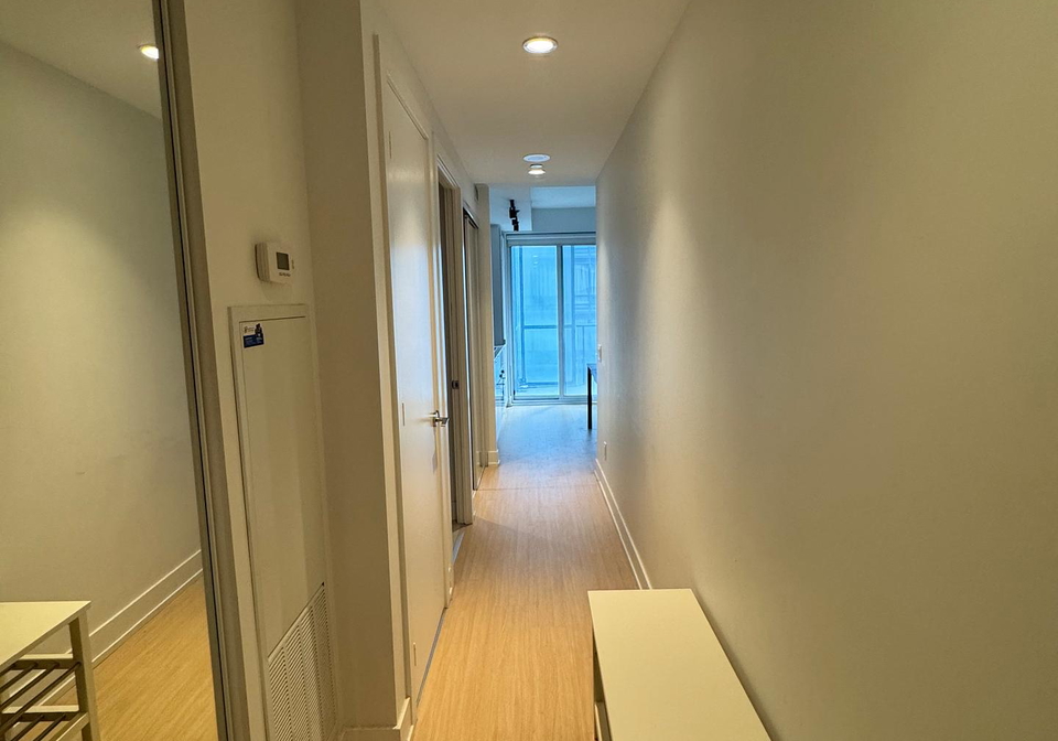 7-grenville-street-toronto-ontario-c13480482