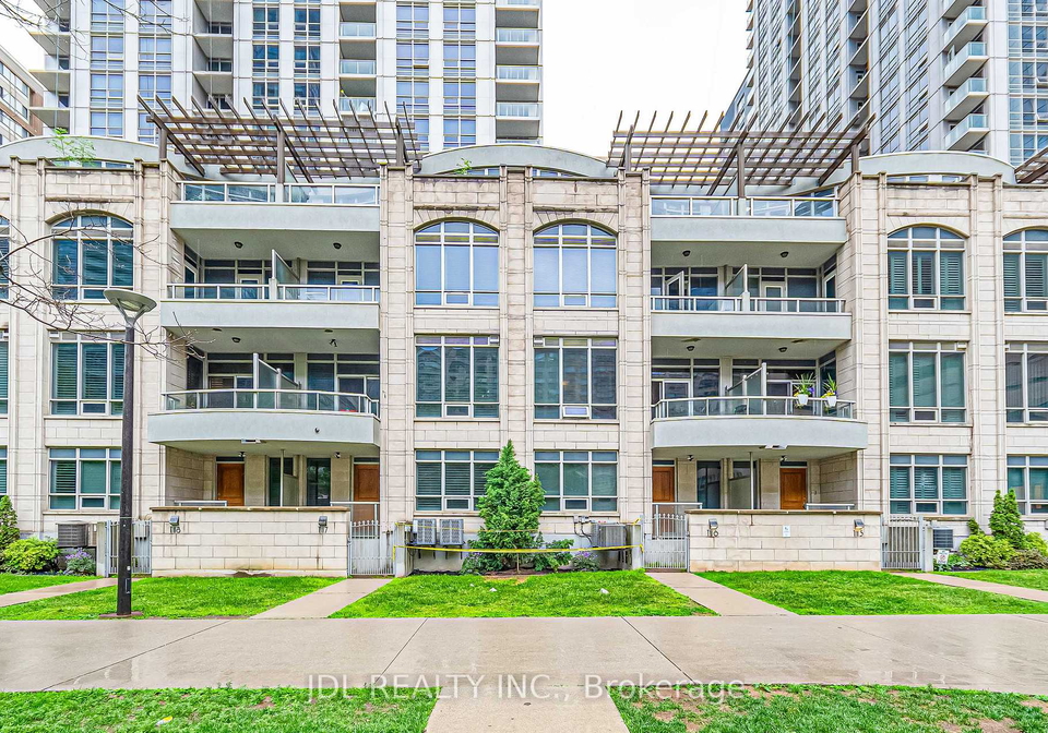 761-bay-street-toronto-ontario-c13480552