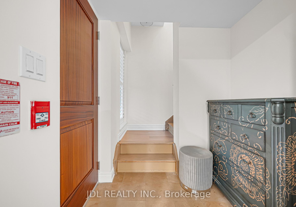 761-bay-street-toronto-ontario-c13480552