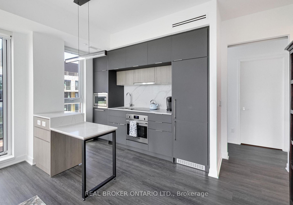 185-alberta-avenue-toronto-ontario-c13480586
