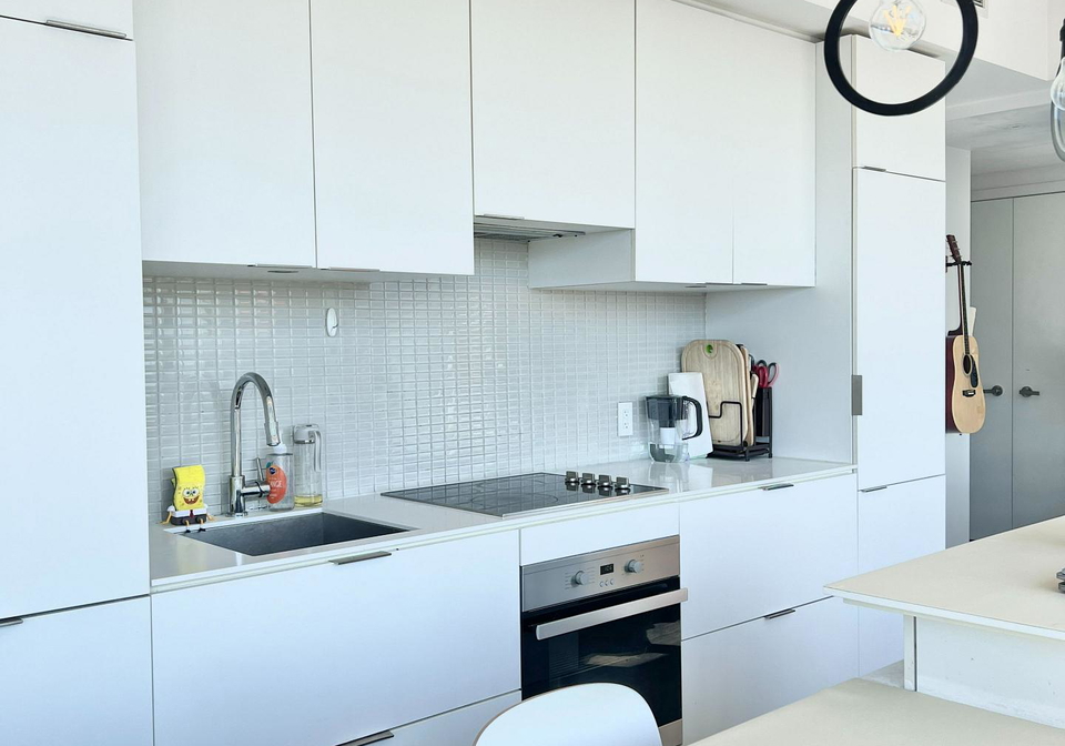 5-st-joseph-street-toronto-ontario-c13480848