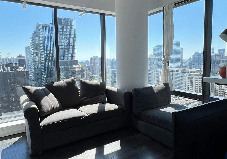 5-st-joseph-street-toronto-ontario-c13480848