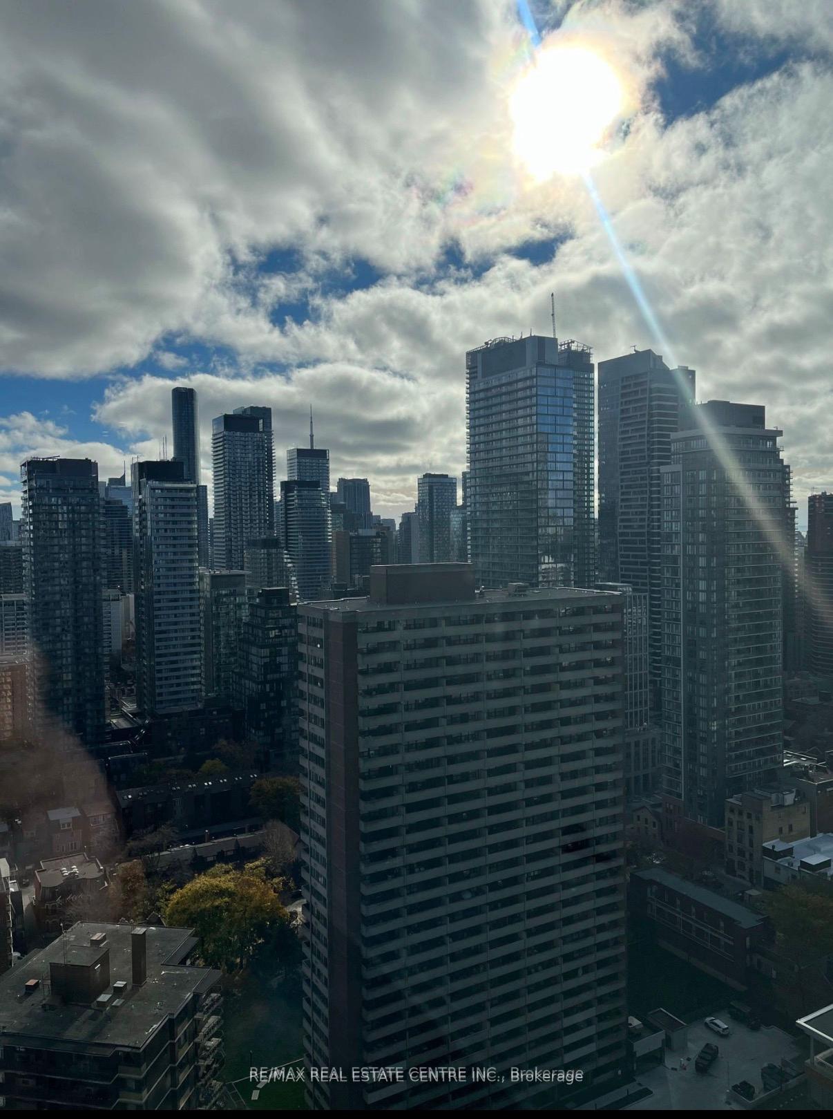 55-charles-street-e-toronto-ontario-c13480866