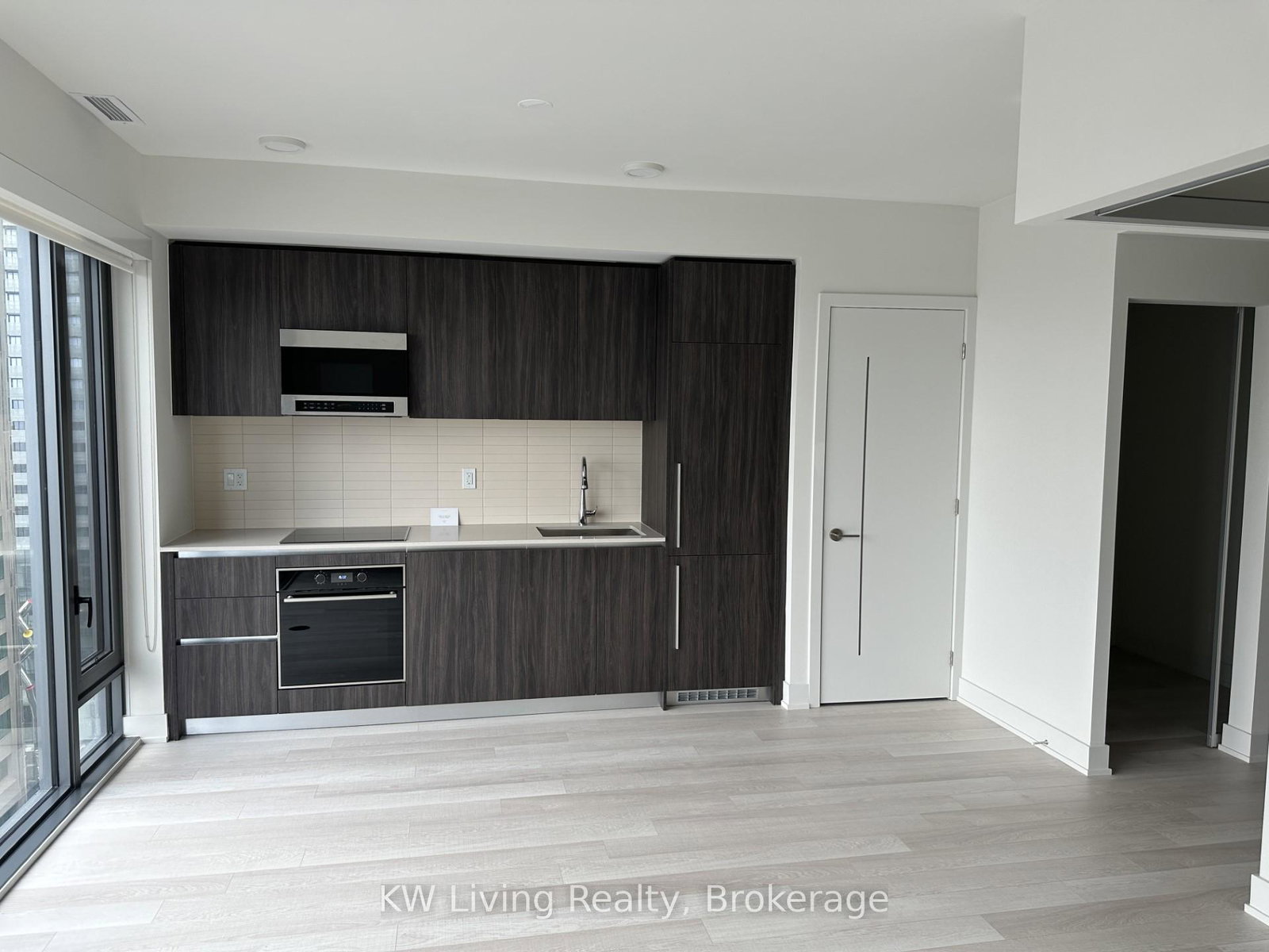 8-cumberland-street-toronto-ontario-c13480910