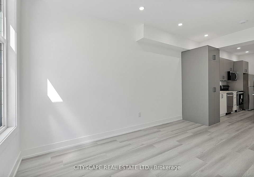 587-oakwood-avenue-toronto-ontario-c13481250