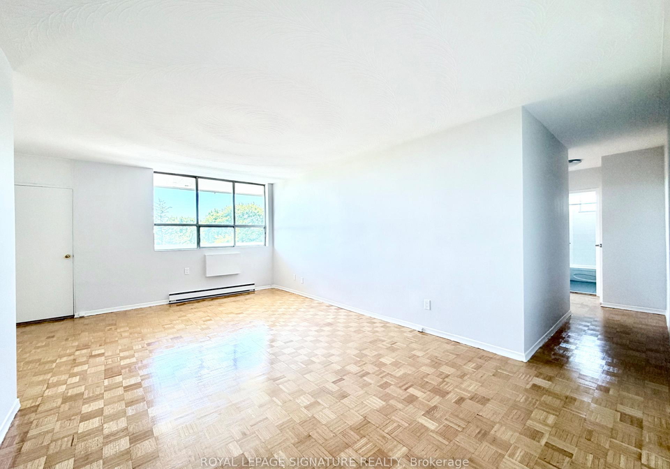 525-eglinton-avenue-e-toronto-ontario-c13481268