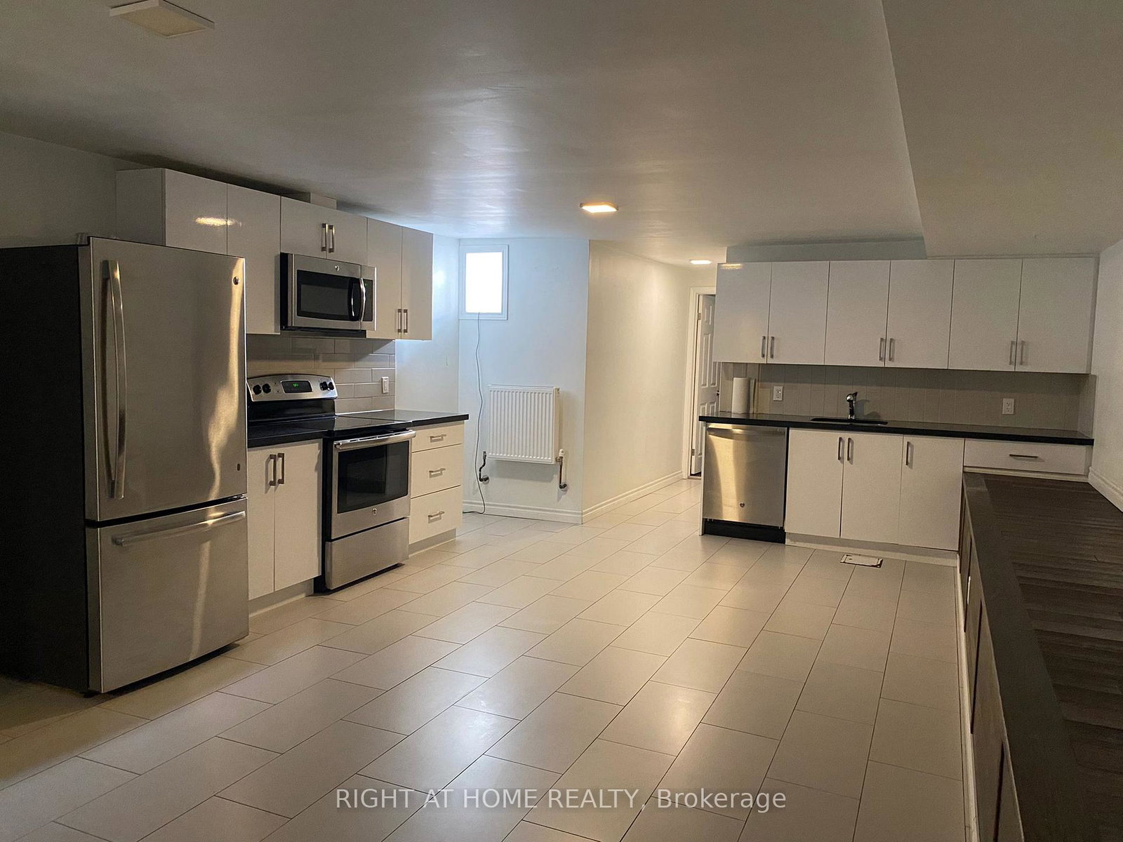 570-bathurst-street-toronto-ontario-c13481374