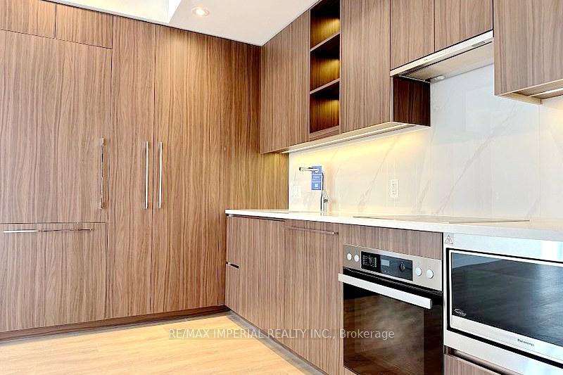 27-mcmahon-drive-north-york-ontario-c13481444