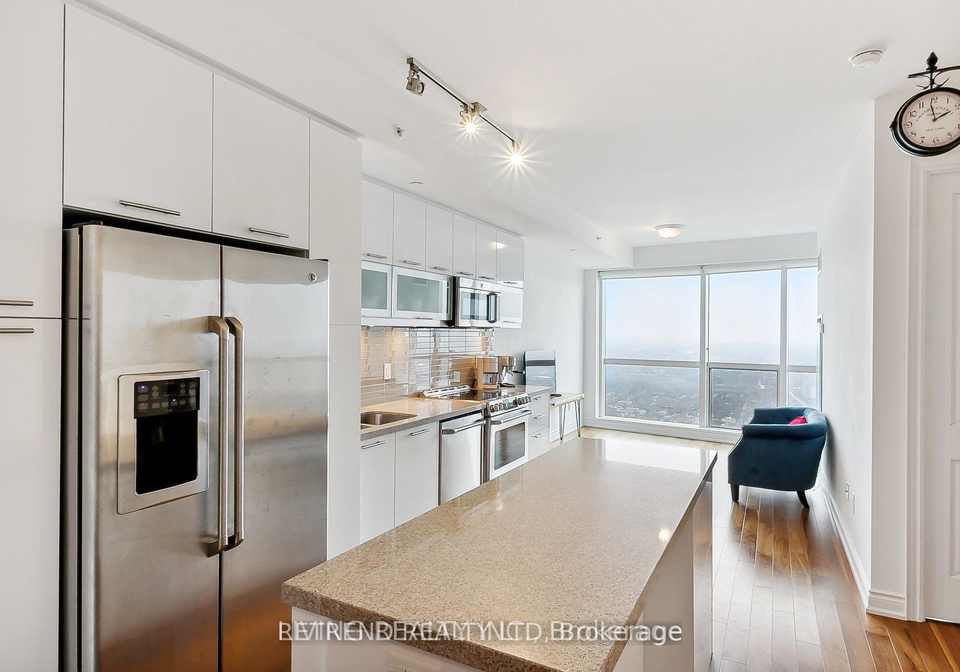 388-yonge-street-toronto-ontario-c13481474
