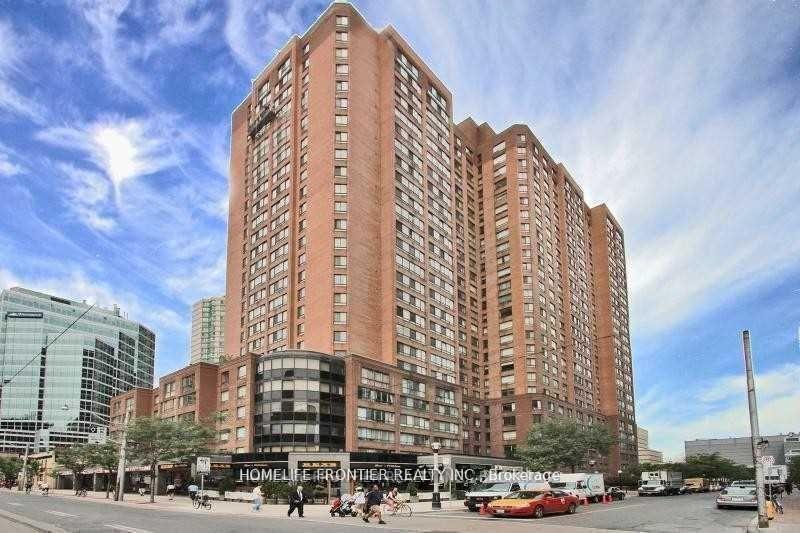 633-bay-street-toronto-ontario-c13481520