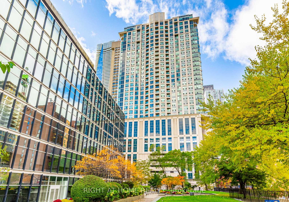 8-park-road-toronto-ontario-c13481856