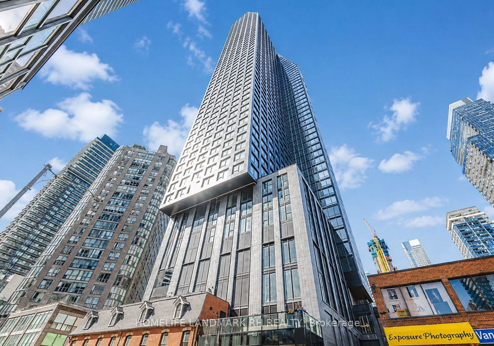 8-wellesley-street-w-toronto-ontario-c13482152