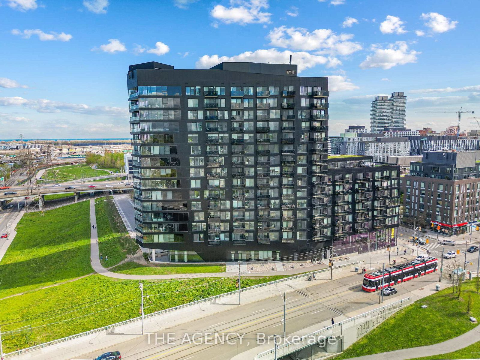 51-trolley-crescent-toronto-ontario-c13482242