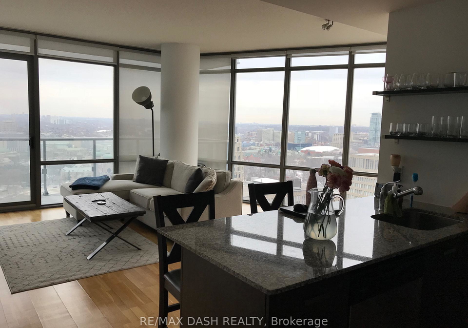 832-bay-street-toronto-ontario-c13482290
