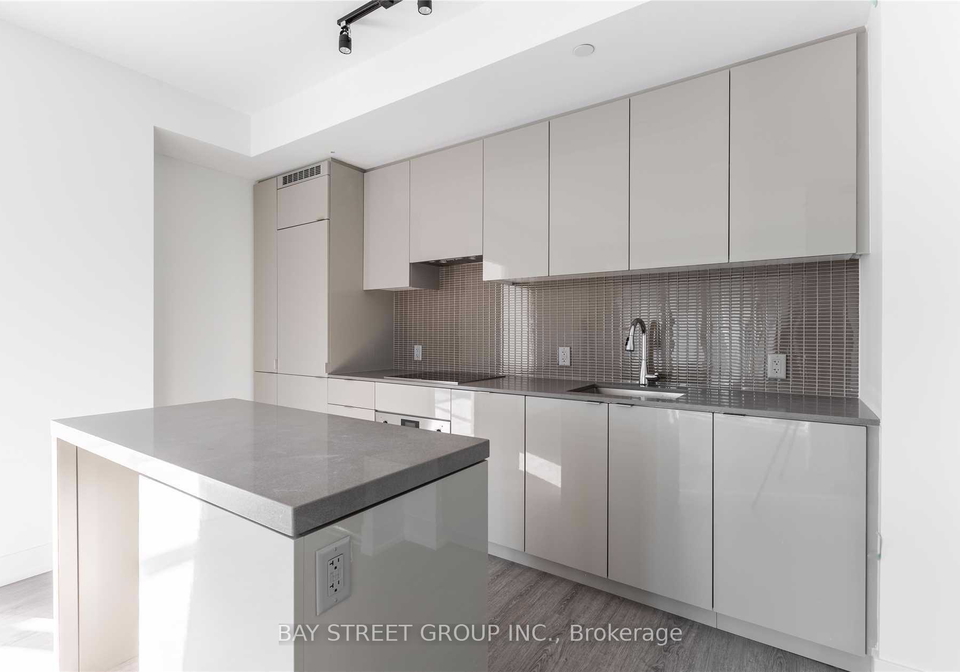 7-grenville-street-toronto-ontario-c13482384