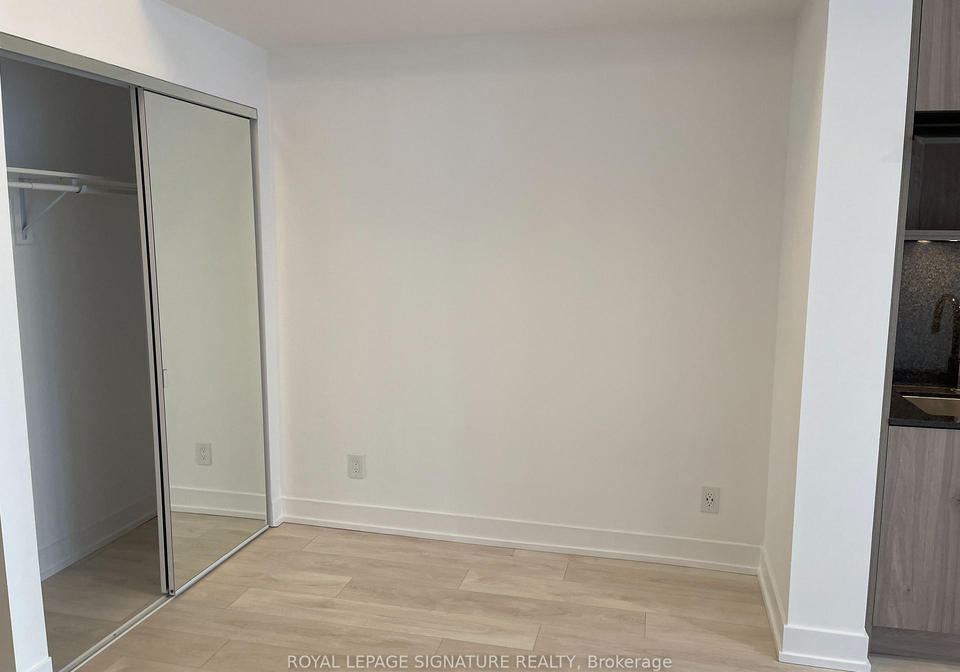 25-adra-gardo-way-north-york-ontario-c13482618