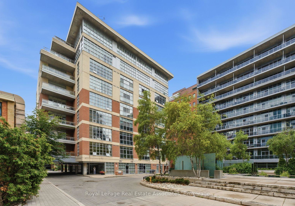 19-brant-street-toronto-ontario-c13482652