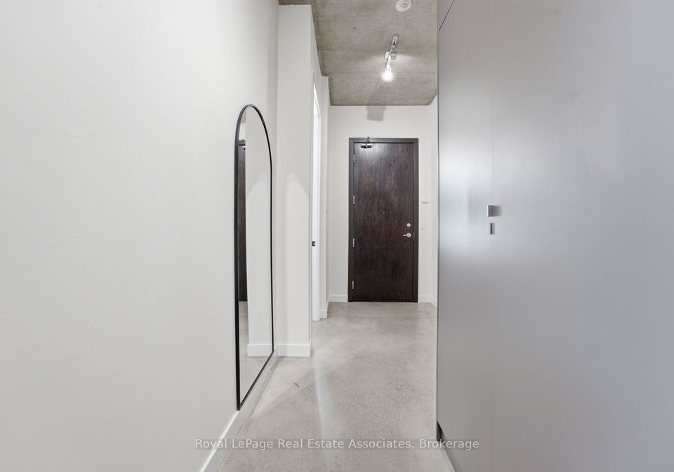 19-brant-street-toronto-ontario-c13482652
